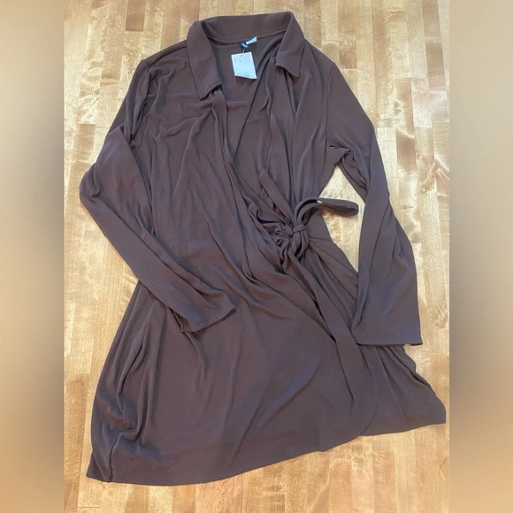 H&M Plus Sized Brown Wrap Dress Mini Long Sleeve Size 4XL NWT - Picture 3 of 12